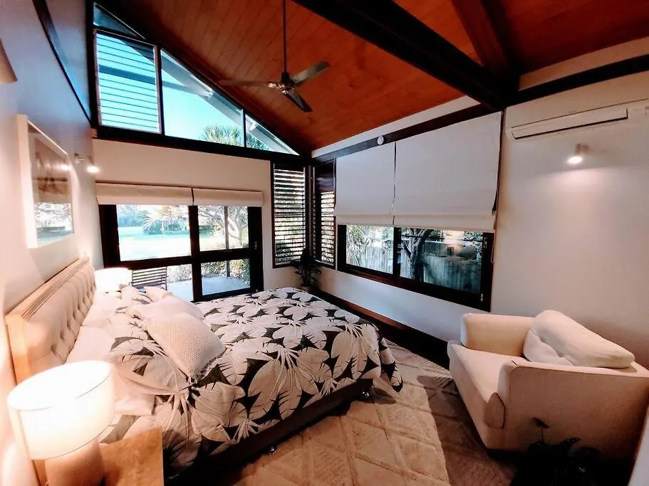 A Place To Relax Mudjimba Holiday home